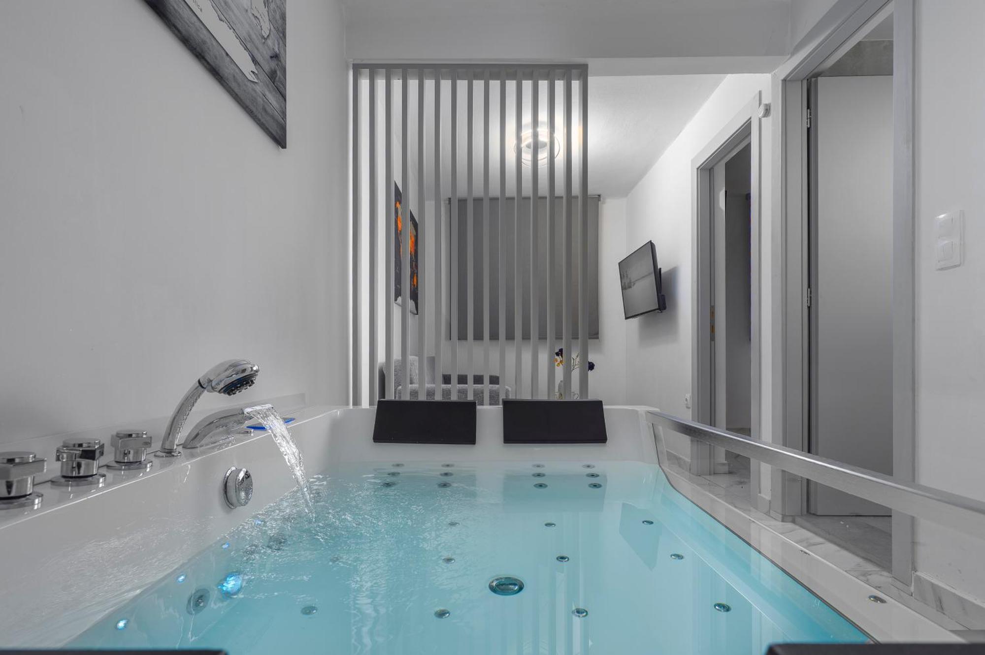Premium Jacuzzi Suite At The City Center, By Aqua Platinum Thessalonique Extérieur photo